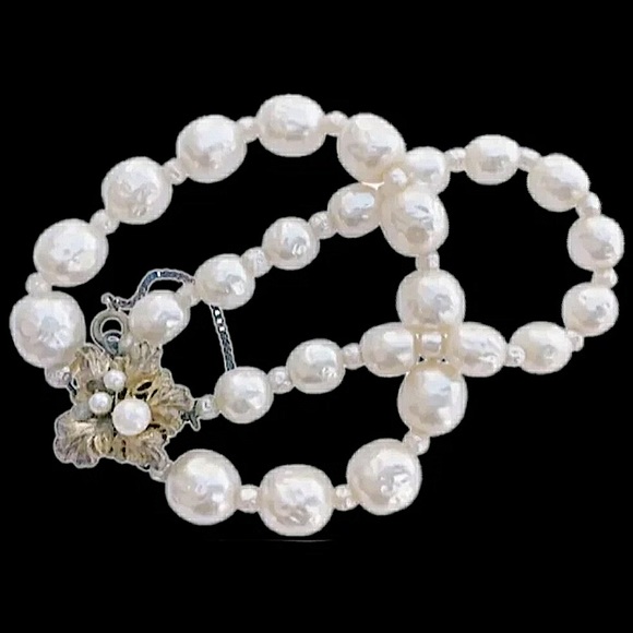 Older Miriam Haskell Double Standed Pearl Bracelet - Picture 3 of 8